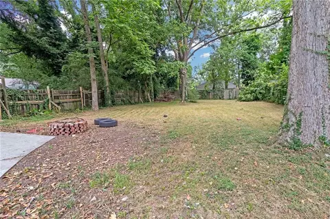 1055 Mayson Turner Rd, Atlanta, GA 30314