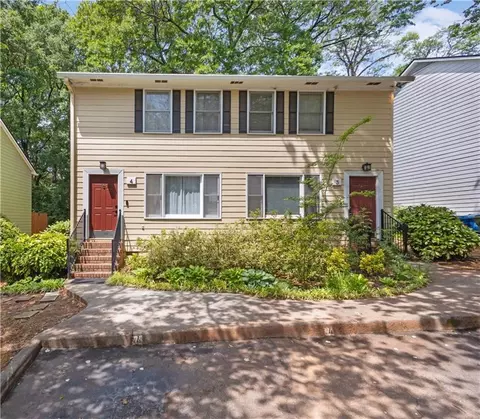 4 Holly Downs Ct NW, Atlanta, GA 30318