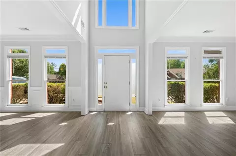 Entry Way - 3255 Oak Hampton Way, Duluth, GA 30096 photo 2 of 6
