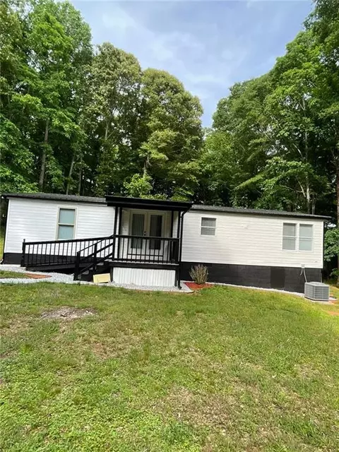906 Jefferson River Rd, Jefferson, GA 30549