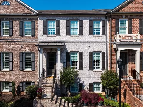 340 Rose Garden Ln, Alpharetta, GA 30009
