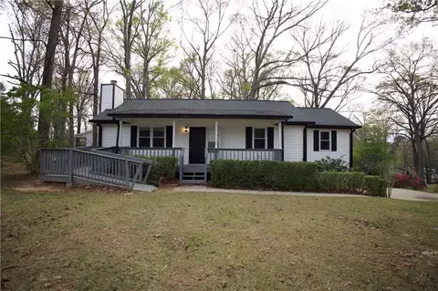 2955 Flowers Dr, Douglasville, GA 30135