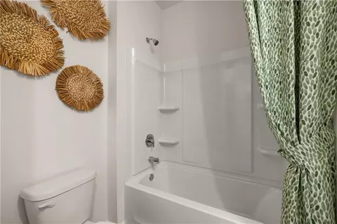 Bath - 1190 Amerson St, Buckhead, GA 30625 photo 5 of 5