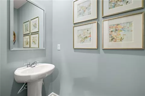 Bath - 1190 Amerson St, Buckhead, GA 30625 photo 3 of 5