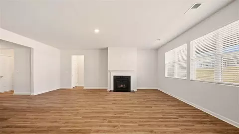 Living - 1190 Amerson St, Buckhead, GA 30625 photo 2 of 8