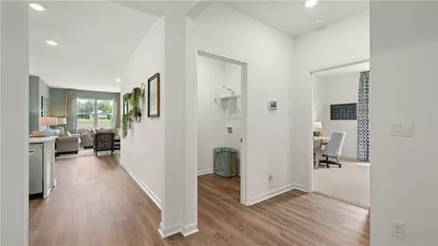Entry Way - 515 Alder Lane Ct, Griffin, GA 30223 photo 3 of 5
