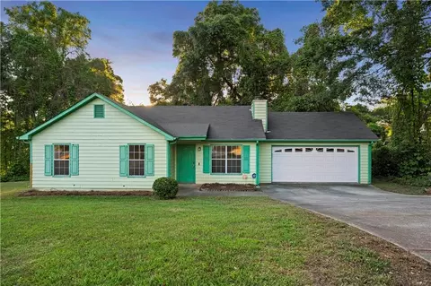 3504 Freeport Dr, Flowery Branch, GA 30542
