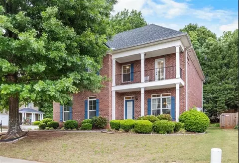 1128 Gateview Dr, Lawrenceville, GA 30046