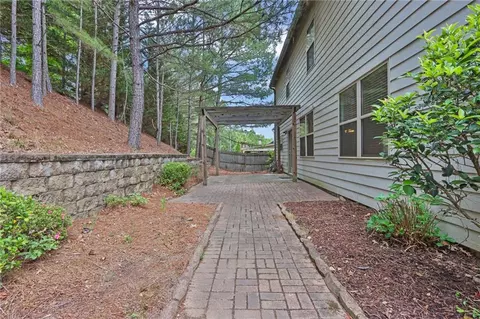 Exterior - 1515 Riva Rdg, Suwanee, GA 30024 photo 4 of 5