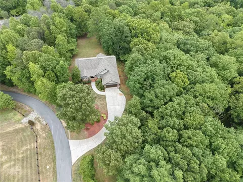 101 Sunset Dr SE, Cartersville, GA 30121