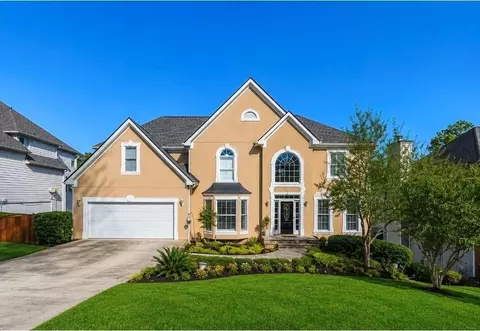 2285 Wildwood Lake Dr, Suwanee, GA 30024