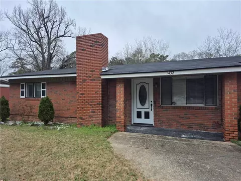 1432 Hagan Dr, Columbus, GA 31907