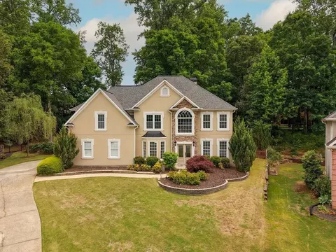 380 Tall Timbers Dr, Roswell, GA 30076