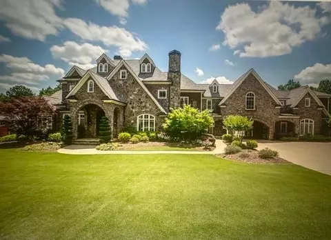 5779 Legends Club Cir, Braselton, GA 30517