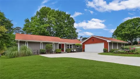 2987 Overwood Ln, Snellville, GA 30078