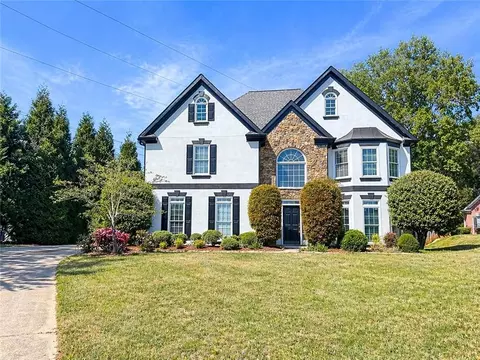 7370 Glenmaura Way, Suwanee, GA 30024