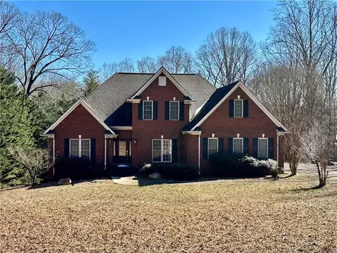 4446 Gillsville Hwy, Gillsville, GA 30543