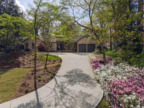 3220 W Andrews Dr NW, Atlanta, GA 30305