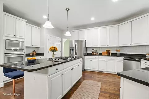 Kitchen - 3914 Noblin Creek Dr, Duluth, GA 30097 photo 1 of 4