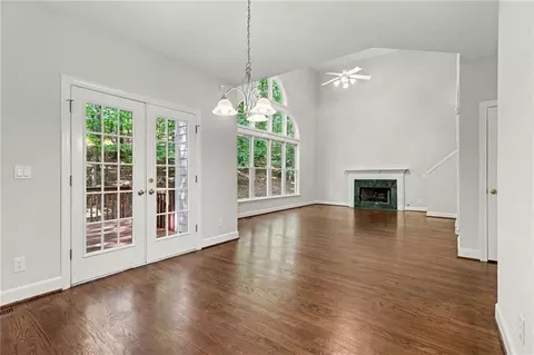 Living - 3914 Noblin Creek Dr, Duluth, GA 30097 photo 7 of 7