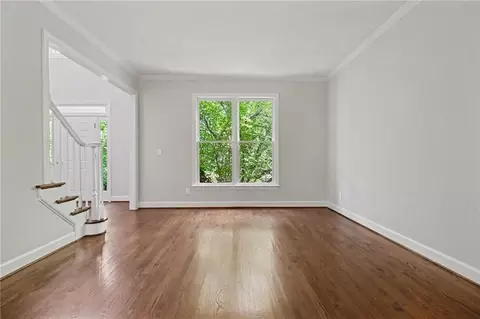 Living - 3914 Noblin Creek Dr, Duluth, GA 30097 photo 2 of 7