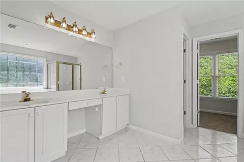 Bath - 3914 Noblin Creek Dr, Duluth, GA 30097 photo 2 of 5