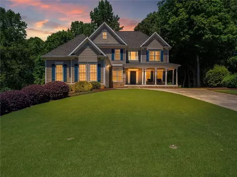 8970 Riverwood Ln, Gainesville, GA 30506