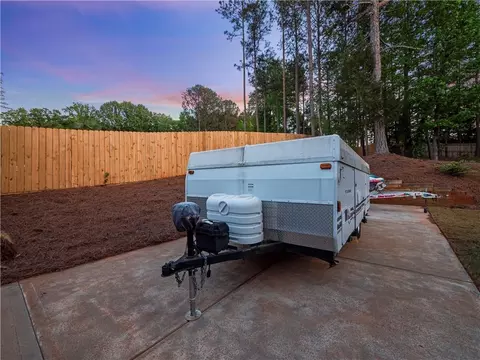 Exterior - 4018 Silverstone Dr, Braselton, GA 30517 photo 16 of 21
