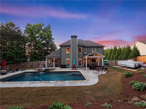 Exterior - 4018 Silverstone Dr, Braselton, GA 30517 photo 14 of 21