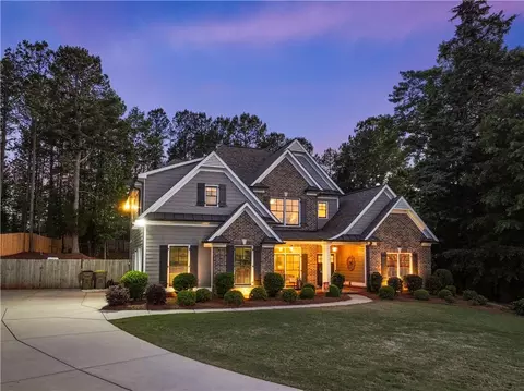 Exterior - 4018 Silverstone Dr, Braselton, GA 30517 photo 9 of 21