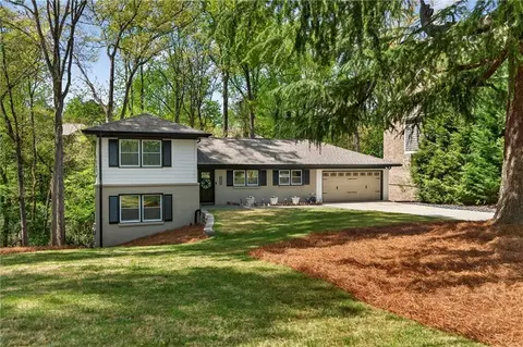 5500 Sherrell Dr, Atlanta, GA 30342