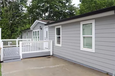 5973 Lights Ferry Rd, Flowery Branch, GA 30542