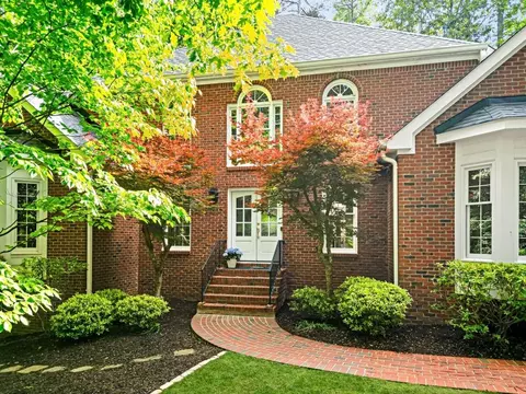895 Waddington Ct, Sandy Springs, GA 30350