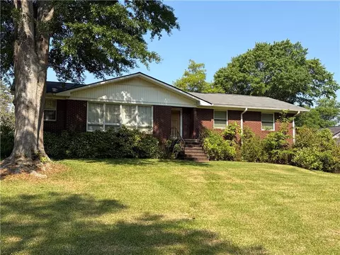 701 Oakcrest Dr, Rockmart, GA 30153