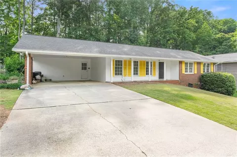 145 Bainbridge Trl, Roswell, GA 30076