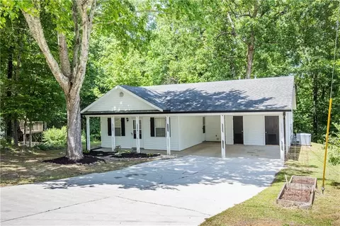 4181 Warren Rd, Flowery Branch, GA 30542