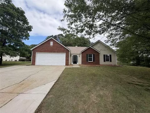 410 Crestbend Ln, Powder Springs, GA 30127