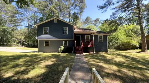 2945 Barrett Ct, Powder Springs, GA 30127