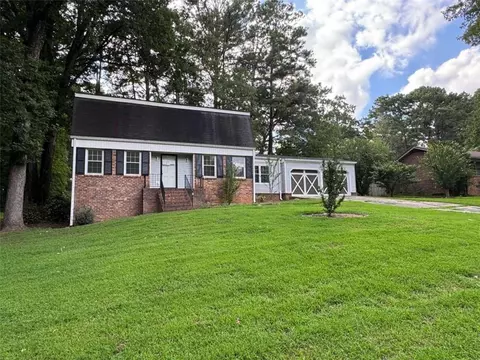 1270 Pine Knoll Ln, Conyers, GA 30013