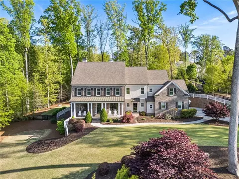 13495 Hipworth Rd, Alpharetta, GA 30004