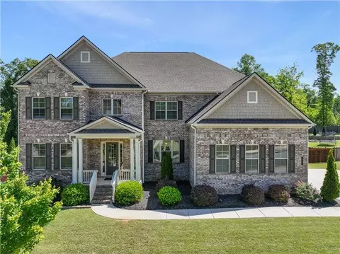 5911 Ashley Falls Ln, Flowery Branch, GA 30542