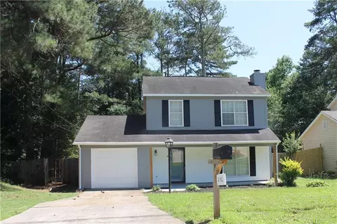6182 Saint Charles Ct, Lithonia, GA 30058