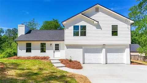 4084 Dollar Cir, Suwanee, GA 30024