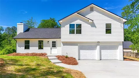4084 Dollar Cir, Suwanee, GA 30024