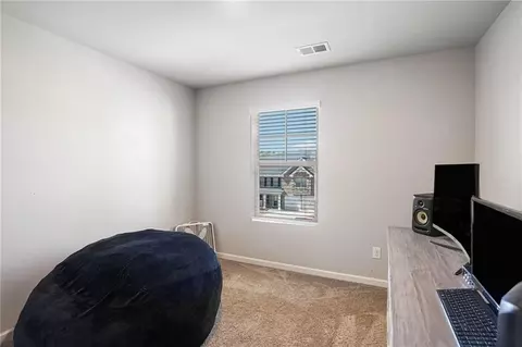 Bedroom - 424 Toronto Cir, Hampton, GA 30228 photo 3 of 5