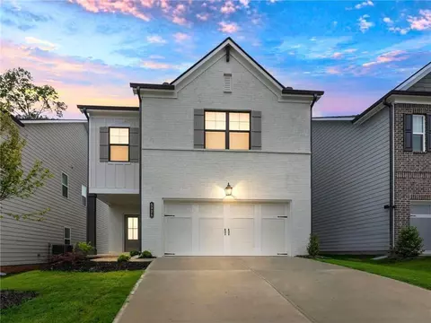 5325 Fox Hill Ln, Oakwood, GA 30566