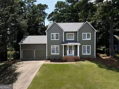 994 Coach House Dr, Tucker, GA 30084