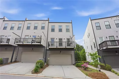 846 Constellation Dr, Decatur, GA 30033