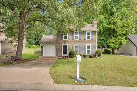 3547 Chinaberry Ln, Snellville, GA 30039