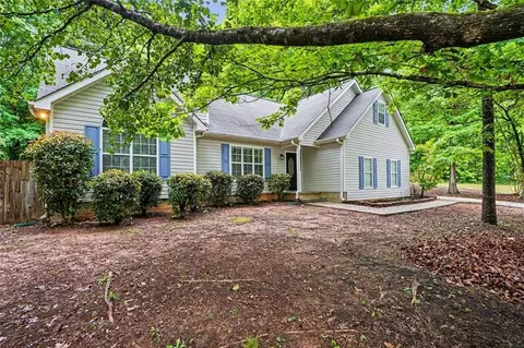 240 Dillion Dr, Hampton, GA 30228 photo 3